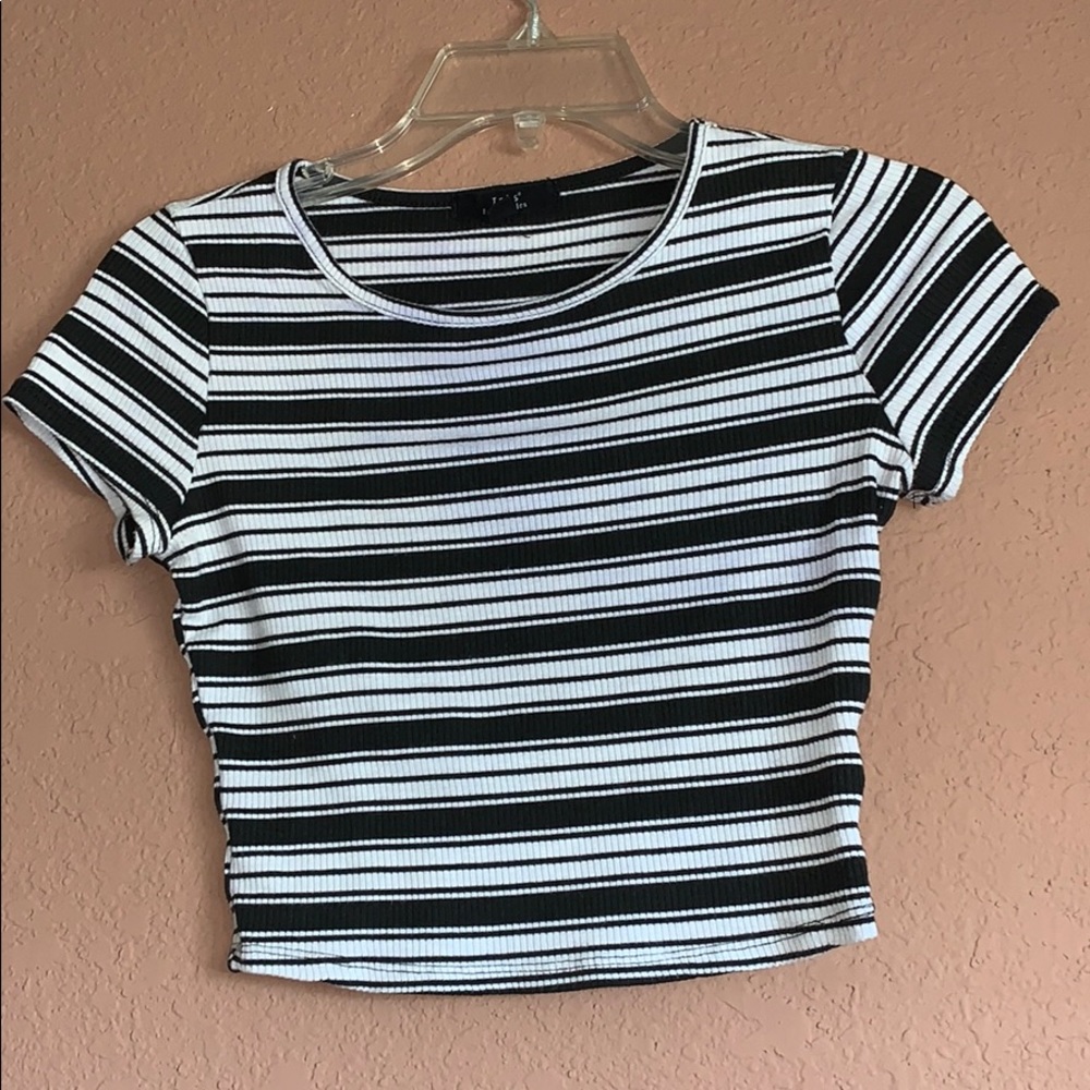 Black and white crop top